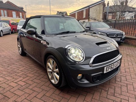 MINI CONVERTIBLE 2.0 Cooper SD Euro 5 (s/s) 2dr